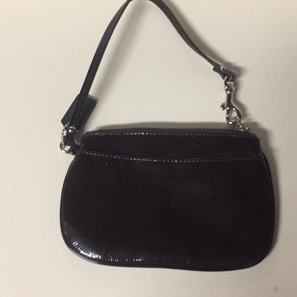 Coach brown patent wristlet - Picture 2 of 4